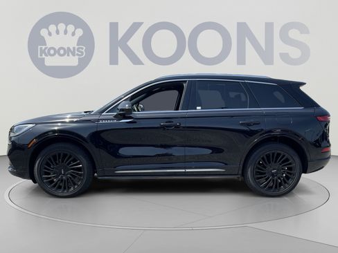 Used 2022 Lincoln Corsair Reserve w/ Luxury Package AWD/4WD image 2