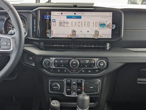 New 2025 Jeep Wrangler Unlimited Sahara image 17