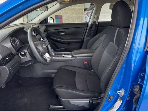 Used 2025 Nissan Sentra SV FWD image 25
