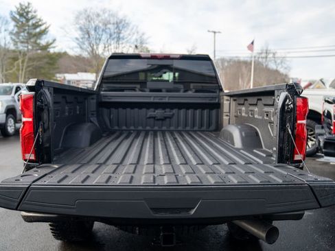 Used 2025 Chevrolet Silverado 2500 ZR2 w/ ZR2 Bison Edition image 6