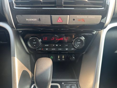 Used 2025 Mitsubishi Eclipse Cross SE AWD/4WD image 17
