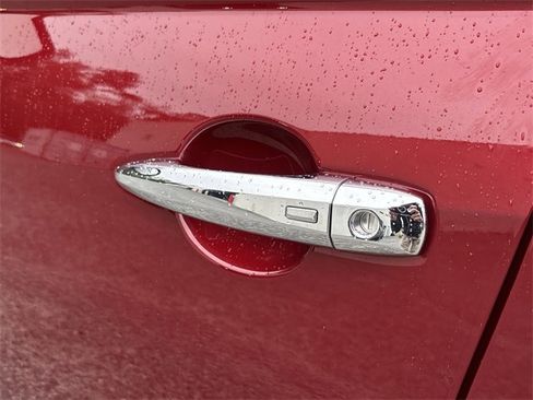 Used 2024 Nissan Altima 2.5 SL image 32