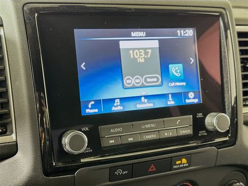 Used 2024 Nissan Frontier SV image 12