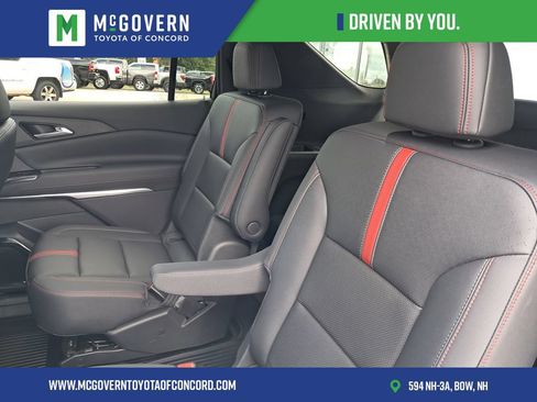 Used 2024 Chevrolet Traverse RS AWD/4WD image 26