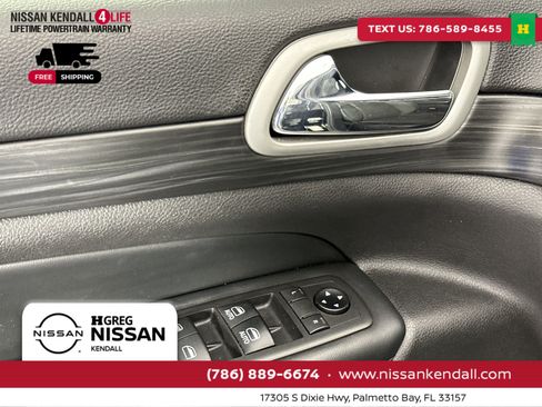 Used 2021 Jeep Grand Cherokee Laredo image 17