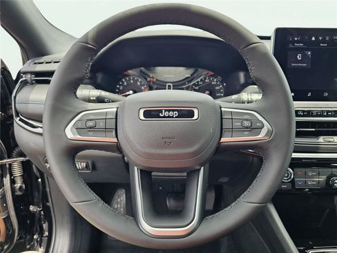 New 2026 Jeep Compass Latitude AWD/4WD image 19
