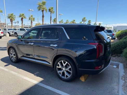 Used 2020 Hyundai Palisade SEL w/ Premium Package image 3