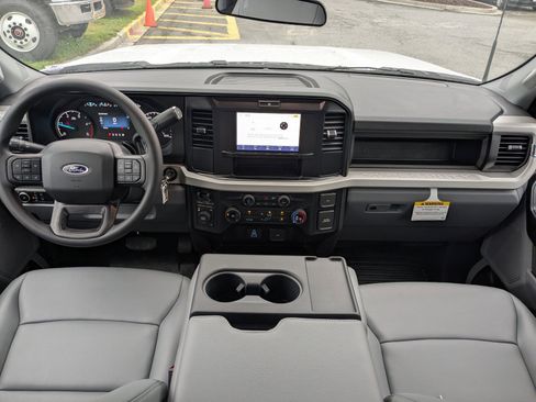 New 2026 Ford F350 XL w/ XL Chrome Package AWD/4WD image 16