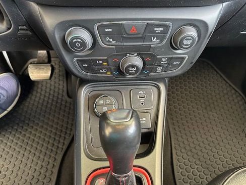 Used 2021 Jeep Compass Trailhawk image 28