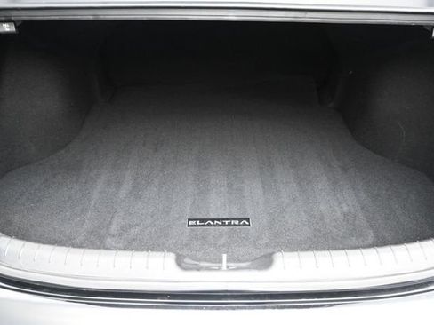 Used 2023 Hyundai Elantra SEL w/ Convenience Package FWD image 14