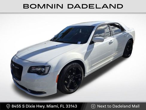 Used 2020 Chrysler 300 S image 2