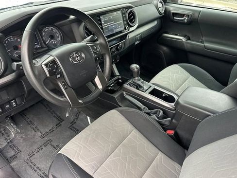 Used 2023 Toyota Tacoma TRD Off-Road image 12