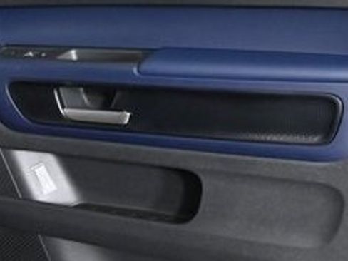 New 2025 Volkswagen ID. Buzz Pro S image 13