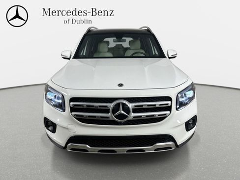 Used 2022 Mercedes-Benz GLB 250 4MATIC image 2