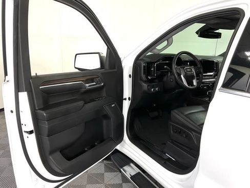 Used 2024 GMC Sierra 1500 SLT w/ SLT Premium Plus Package RWD image 30