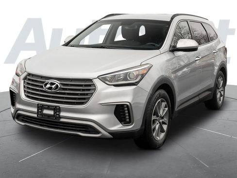Used 2017 Hyundai Santa Fe SE image 5
