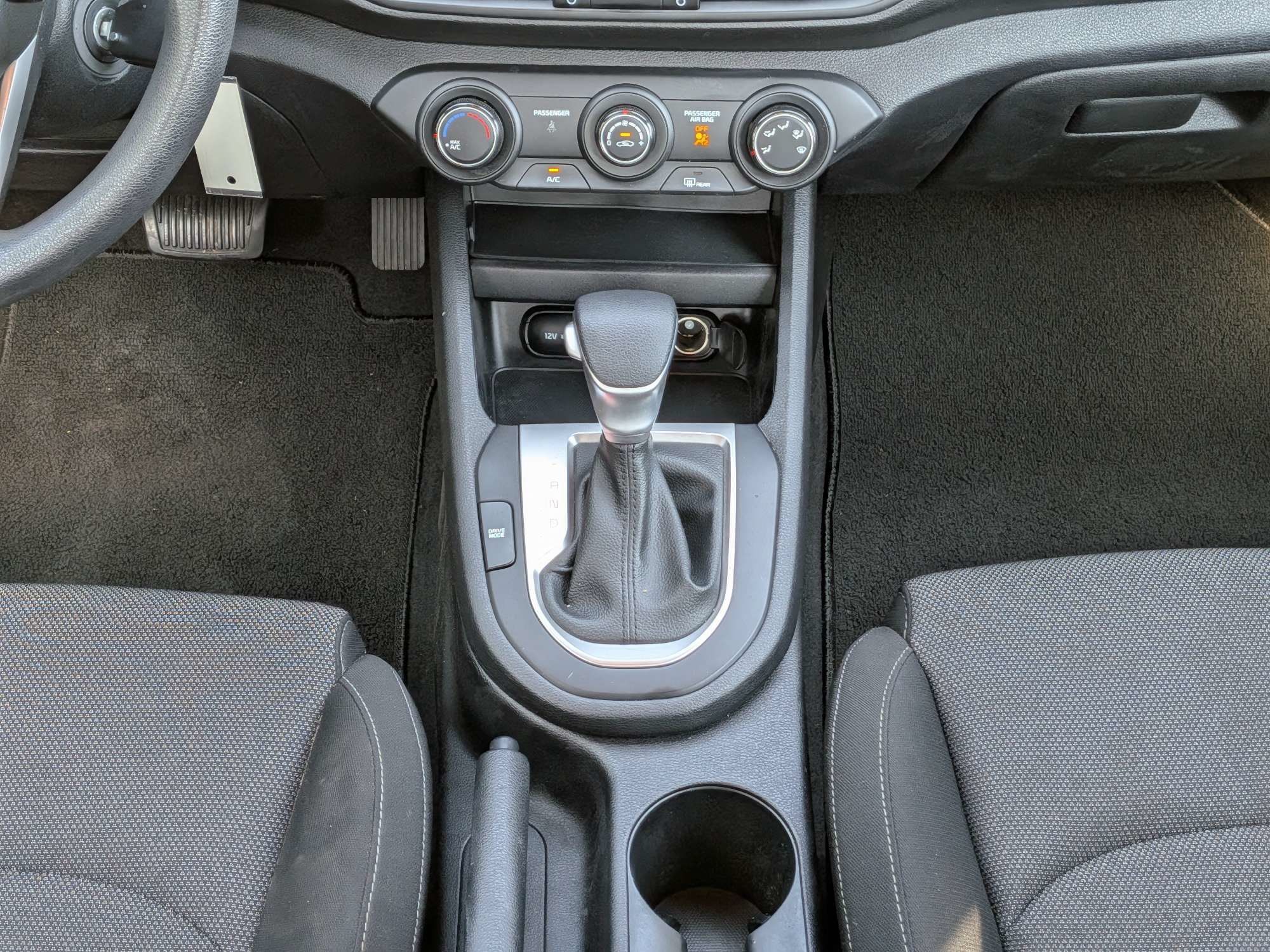 Used 2023 Kia Forte LXS w/ LXS Technology Package FWD image 19