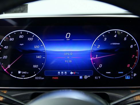 Used 2025 Mercedes-Benz C 300 4MATIC Sedan image 19