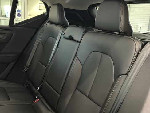 New 2026 Volvo XC40 B5 Ultra w/ Protection Package Premier image 26