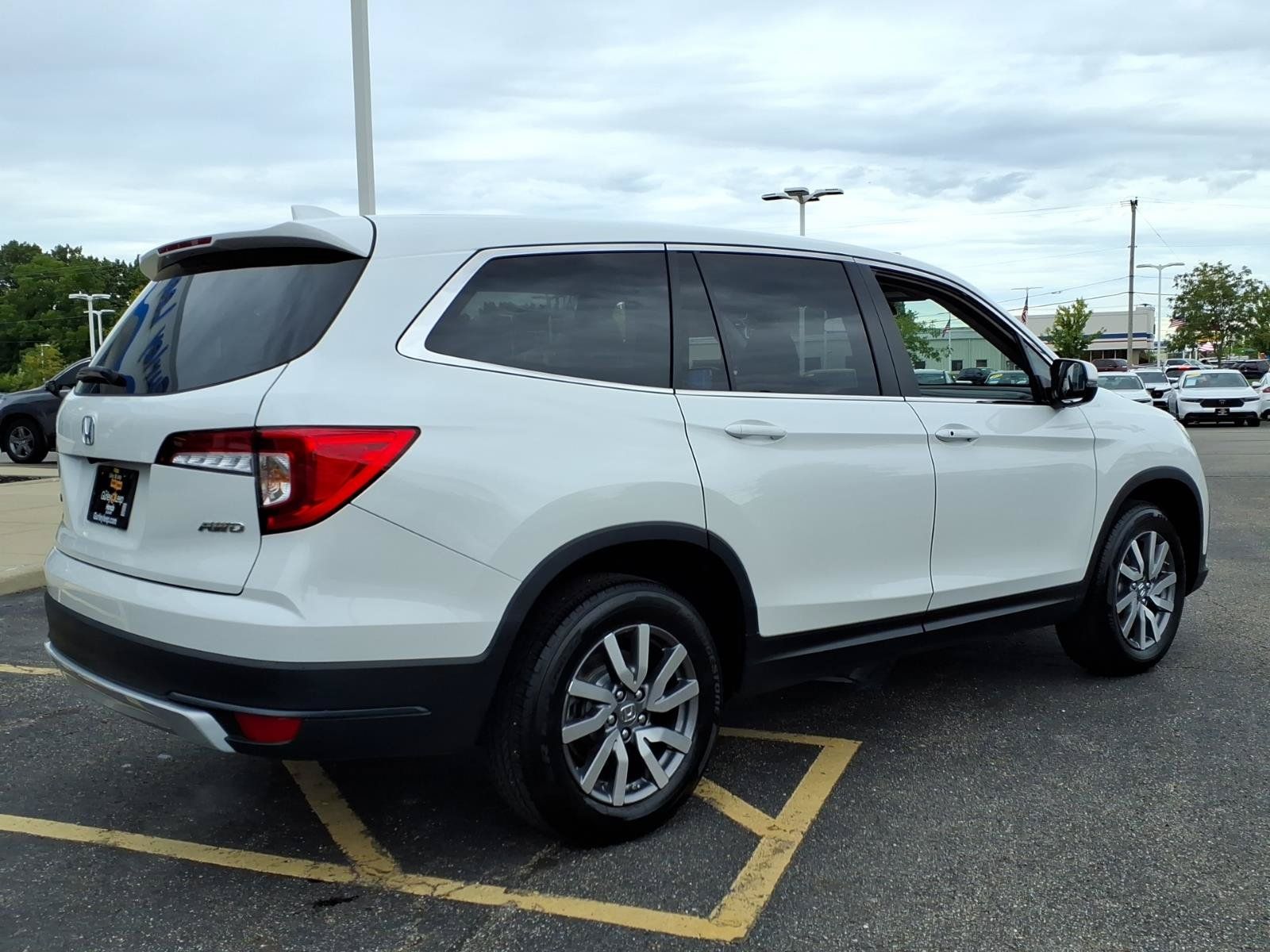 Used 2021 Honda Pilot EX image 11