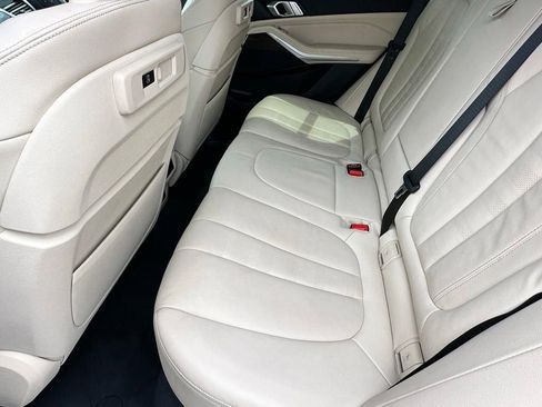 Used 2022 BMW X5 sDrive40i w/ Luxury Seating Package RWD image 7