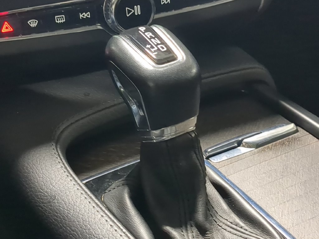 Used 2018 Volvo V90 T6 Cross Country w/ Convenience Package AWD/4WD image 35
