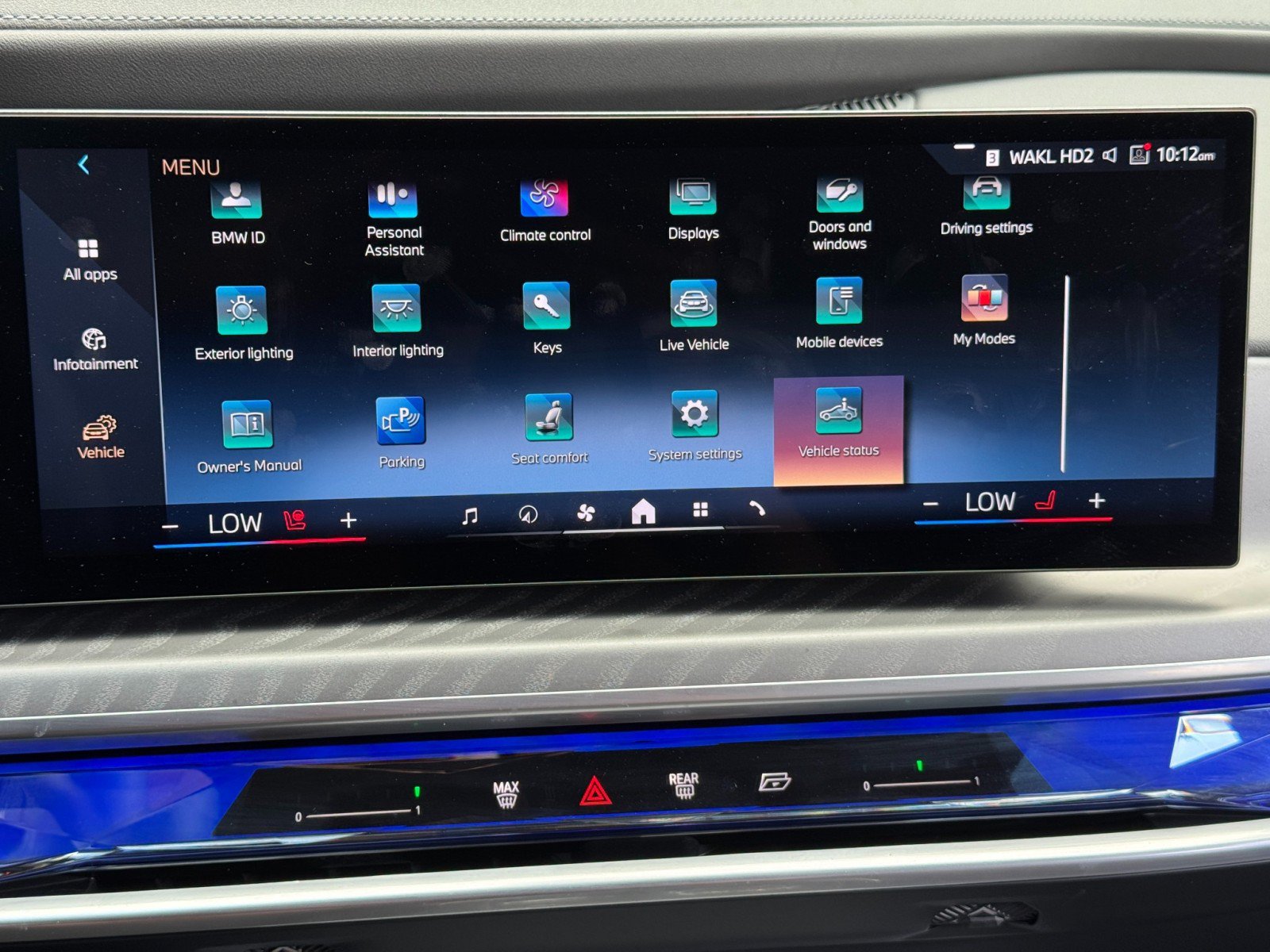 Used 2025 BMW 740i RWD image 28