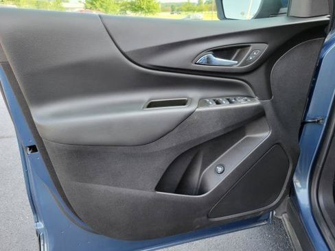 Used 2024 Chevrolet Equinox LT FWD image 11