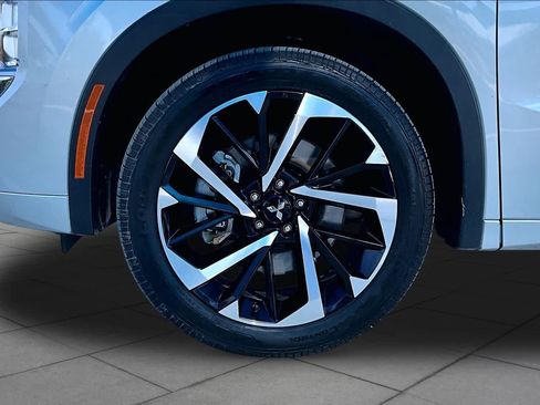 Used 2024 Mitsubishi Outlander SEL FWD image 11