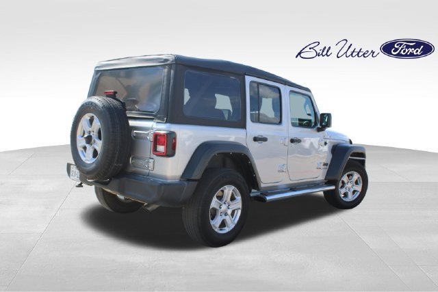 Used 2022 Jeep Wrangler Unlimited Sport AWD/4WD image 4