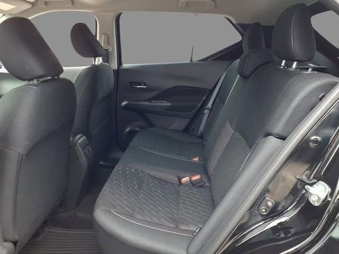 Certified 2024 Nissan Kicks SV FWD image 5