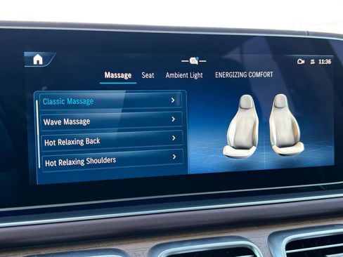 Used 2025 Mercedes-Benz Maybach GLS 600 4MATIC image 26