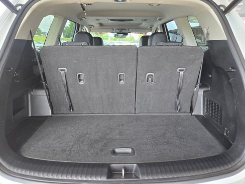 Used 2025 Kia Telluride S FWD image 14