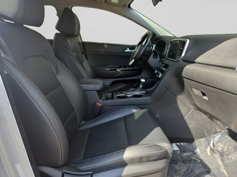 Used 2020 Kia Sportage EX AWD/4WD image 32