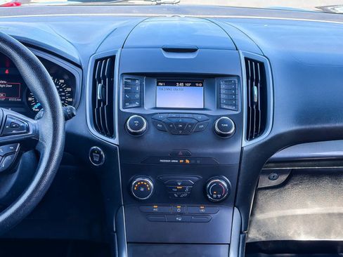 Used 2019 Ford Edge SE FWD image 12