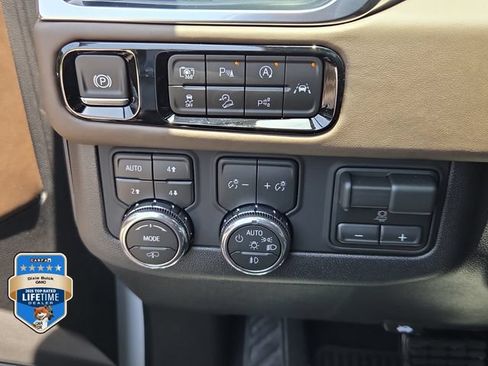 New 2026 GMC Yukon XL Denali Ultimate AWD/4WD image 24