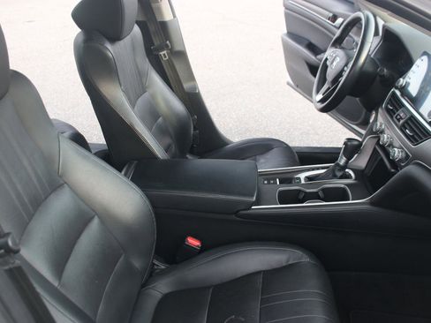 Used 2018 Honda Accord EX-L image 34