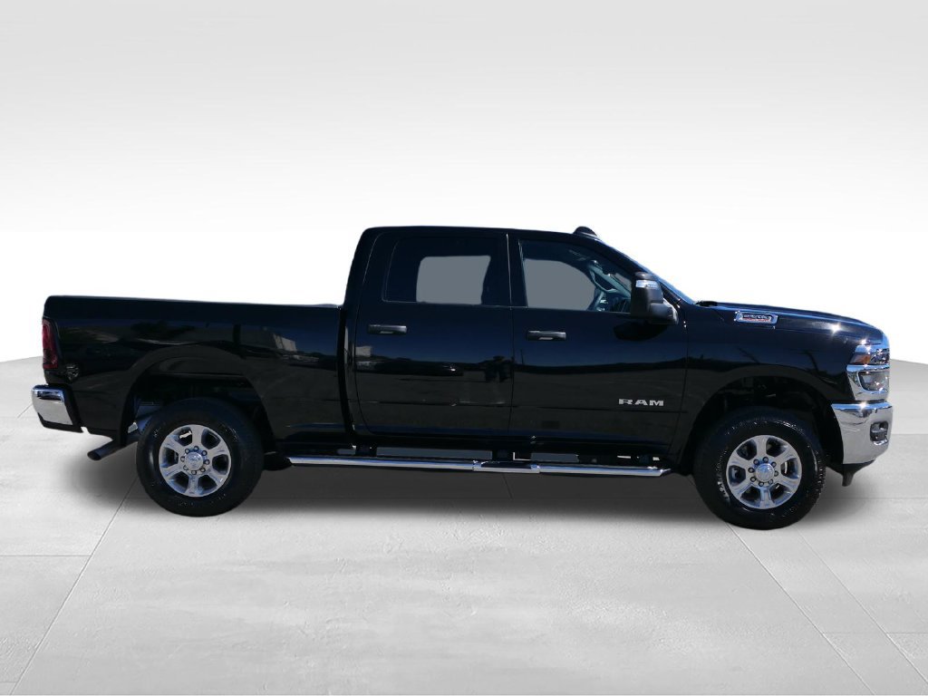 Used 2026 RAM 2500 Big Horn AWD/4WD image 2
