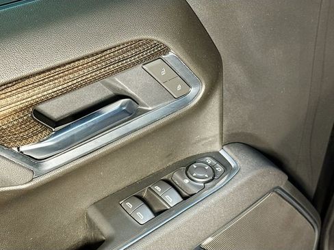 Used 2025 Chevrolet Silverado 1500 LT image 19