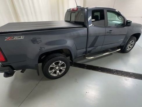 Used 2017 Chevrolet Colorado Z71 AWD/4WD image 8