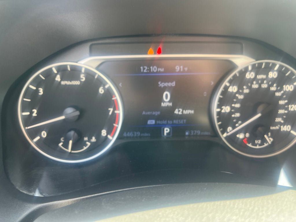 Used 2025 Nissan Altima 2.5 SV FWD image 21