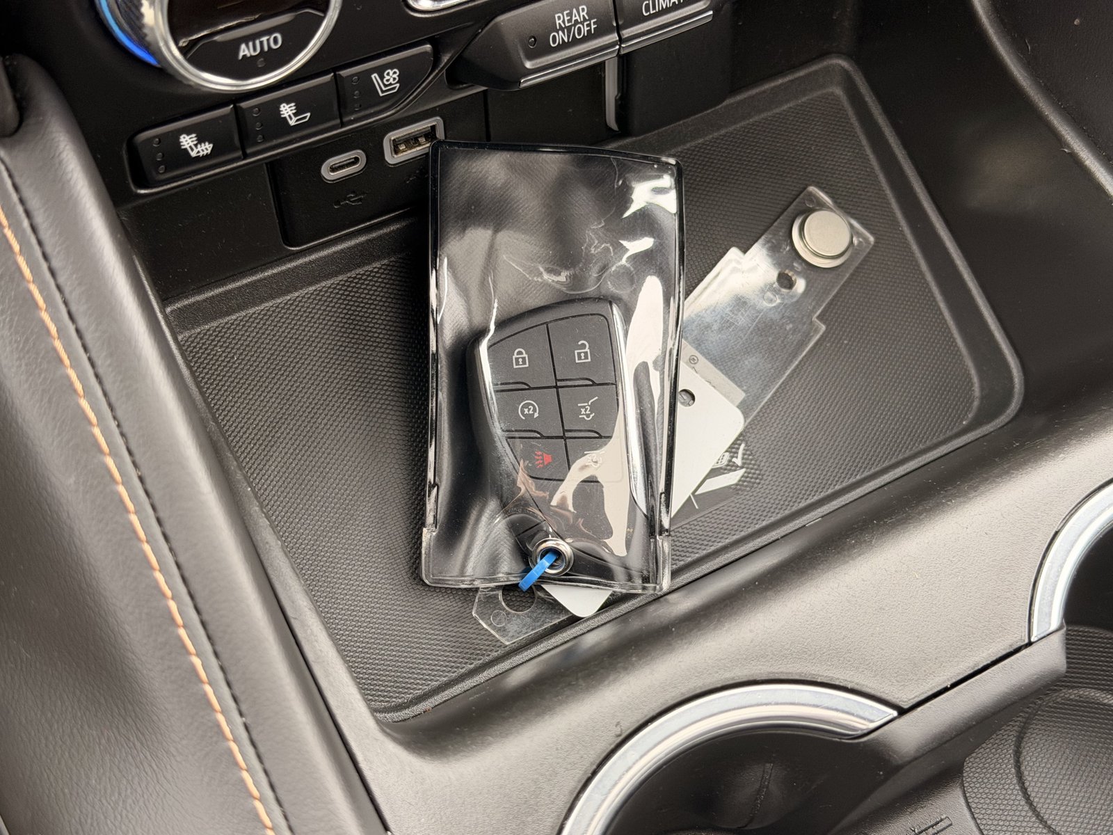 Used 2023 GMC Yukon AT4 w/ LPO, Floor Liner Package AWD/4WD image 36