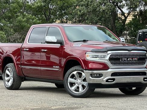 Used 2021 RAM 1500 Limited AWD/4WD image 2