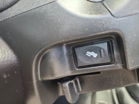 Used 2024 RAM 2500 Laramie w/ Safety Group AWD/4WD image 37