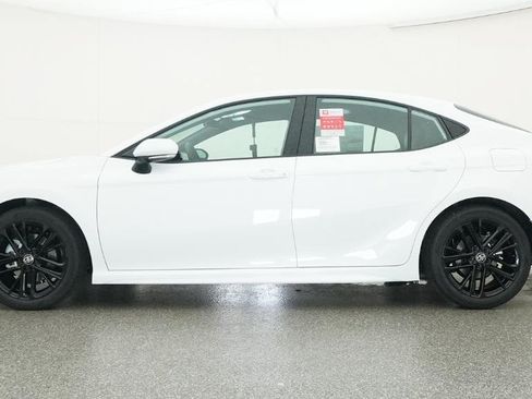 New 2026 Toyota Camry SE FWD image 48