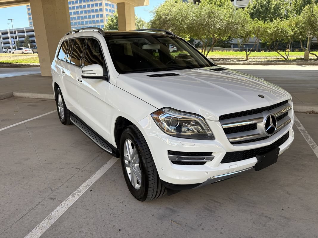 Used 2015 Mercedes-Benz GL 450 4MATIC image 4