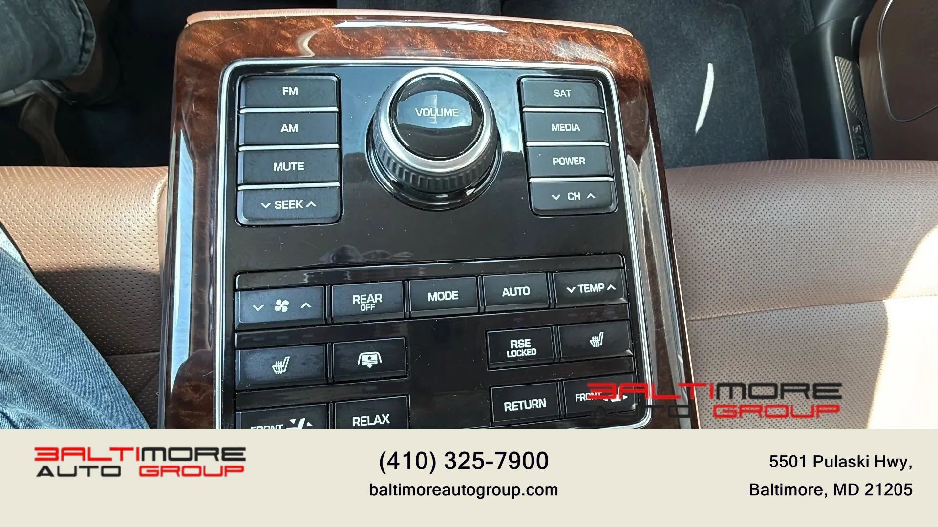 Used 2014 Hyundai Equus Signature RWD image 36