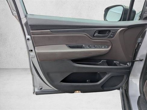 Used 2018 Honda Odyssey EX-L image 23