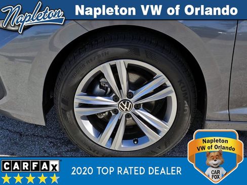 Used 2024 Volkswagen Jetta SE image 9