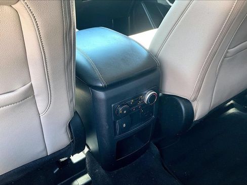 Used 2021 Ford Explorer Limited w/ Equipment Group 301A AWD/4WD image 32